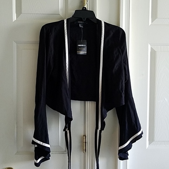 Top - Picture 2 of 6